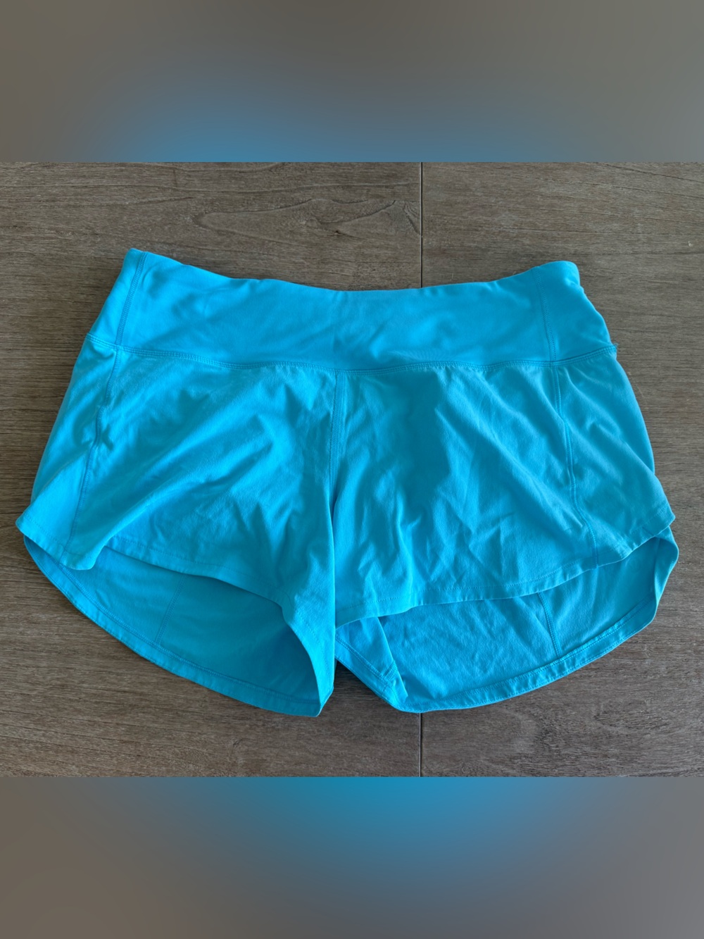 lululemon athletica electric turquoise speed short 4”